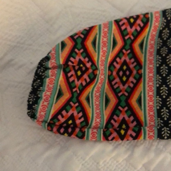 child’s long sleeved v-neck blouse - Picture 2 of 4